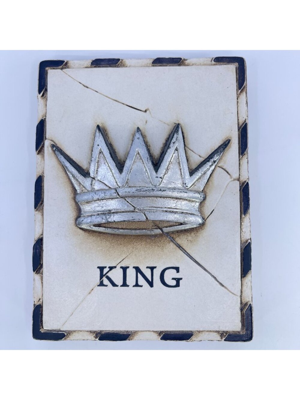 vintage sid dickens memory block "king" t-22 retired distressed finish
